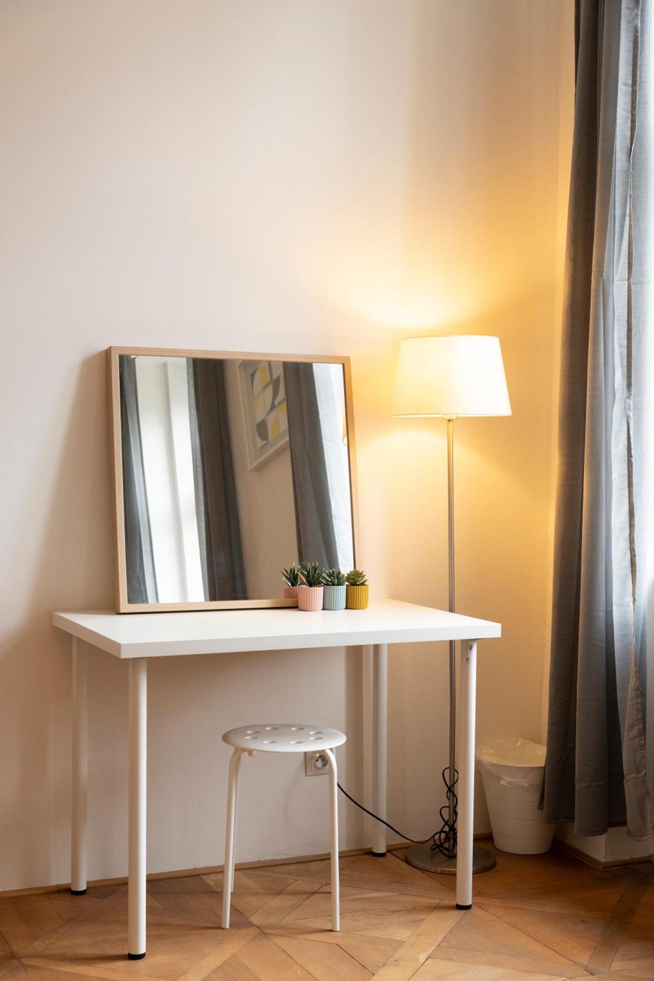 Stay Praha Apartment - New Open! Bagian luar foto