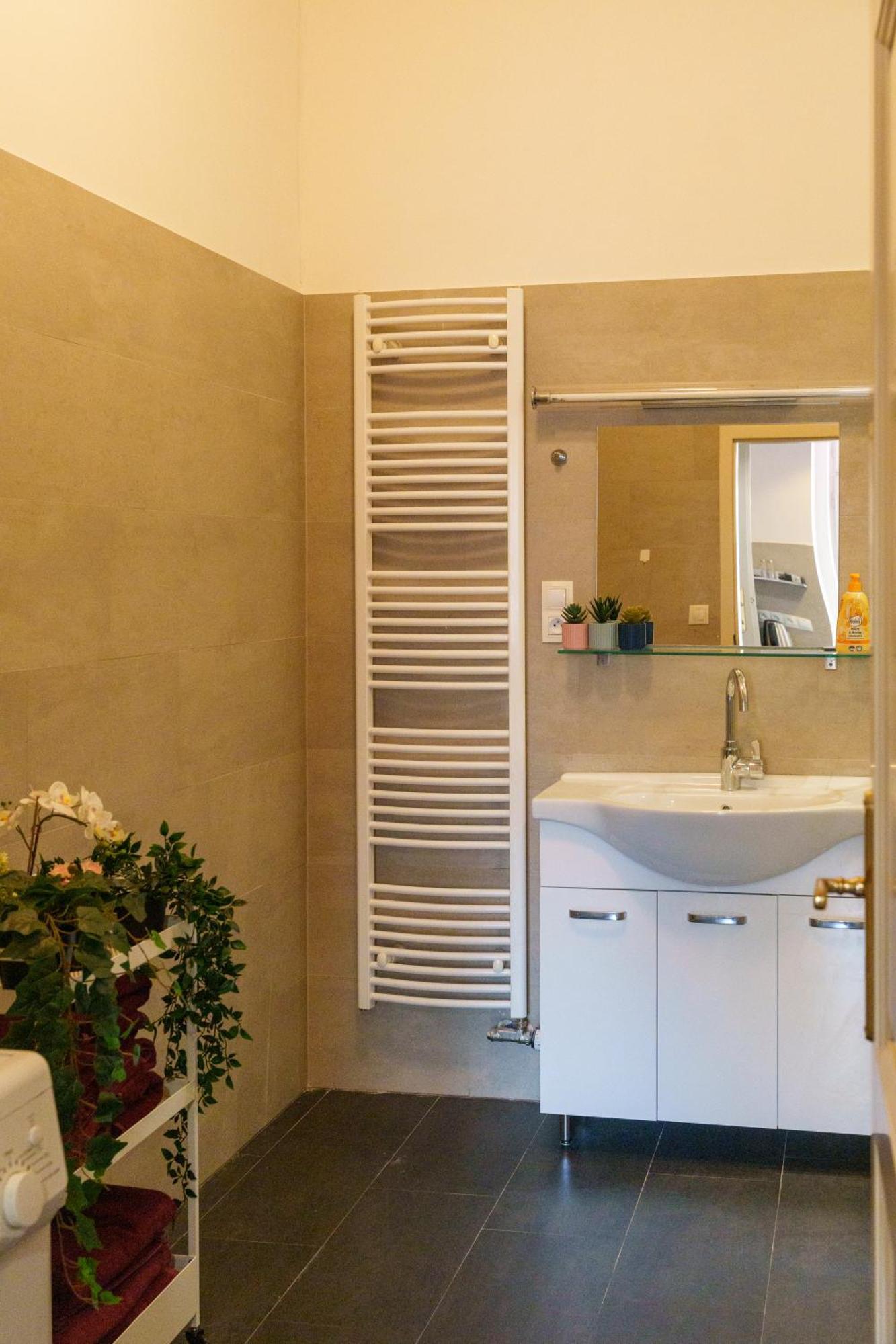 Stay Praha Apartment - New Open! Bagian luar foto